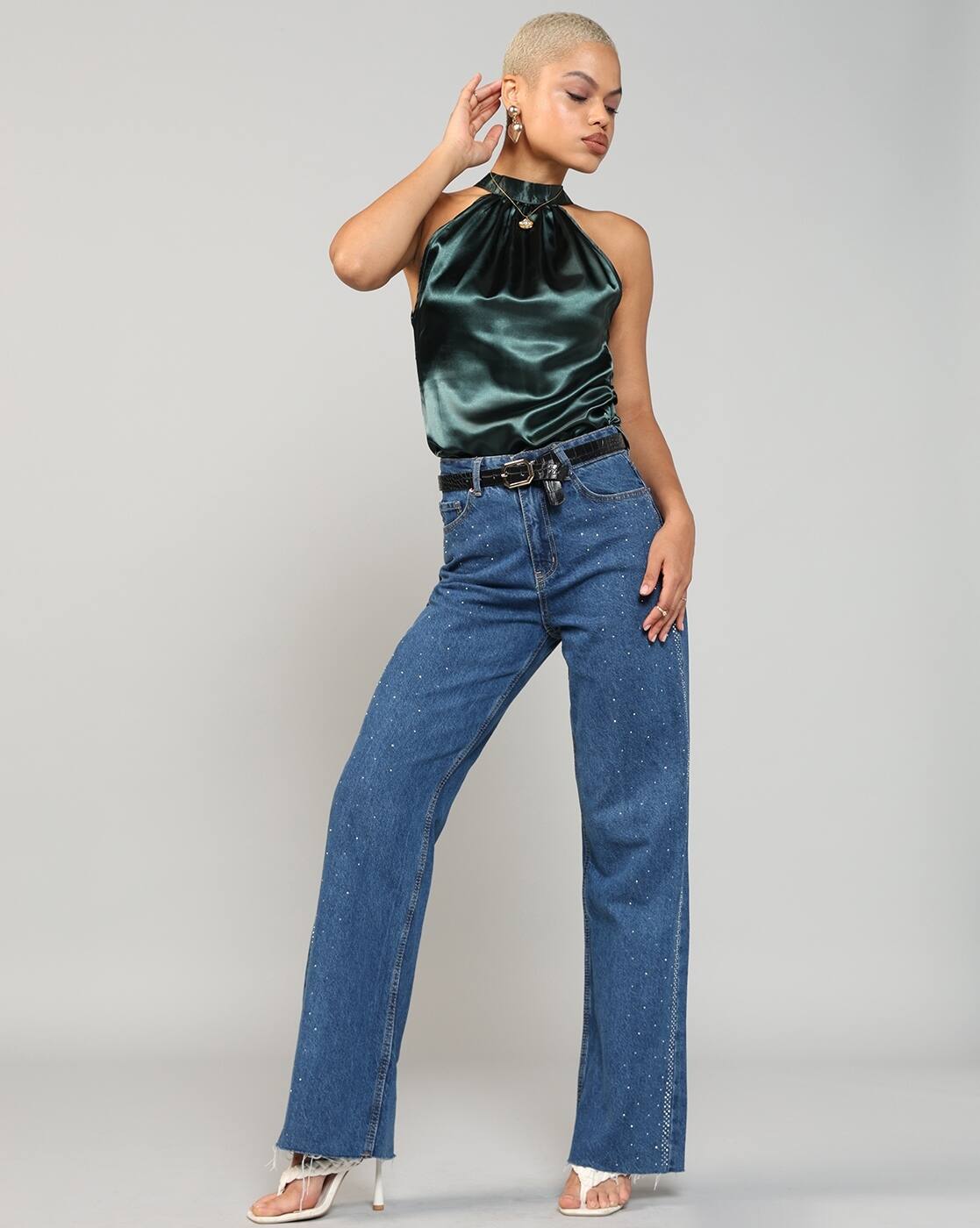 Dressbees Party Halter Neck Pleated Sleeveless Curved Hem Fitted Top |