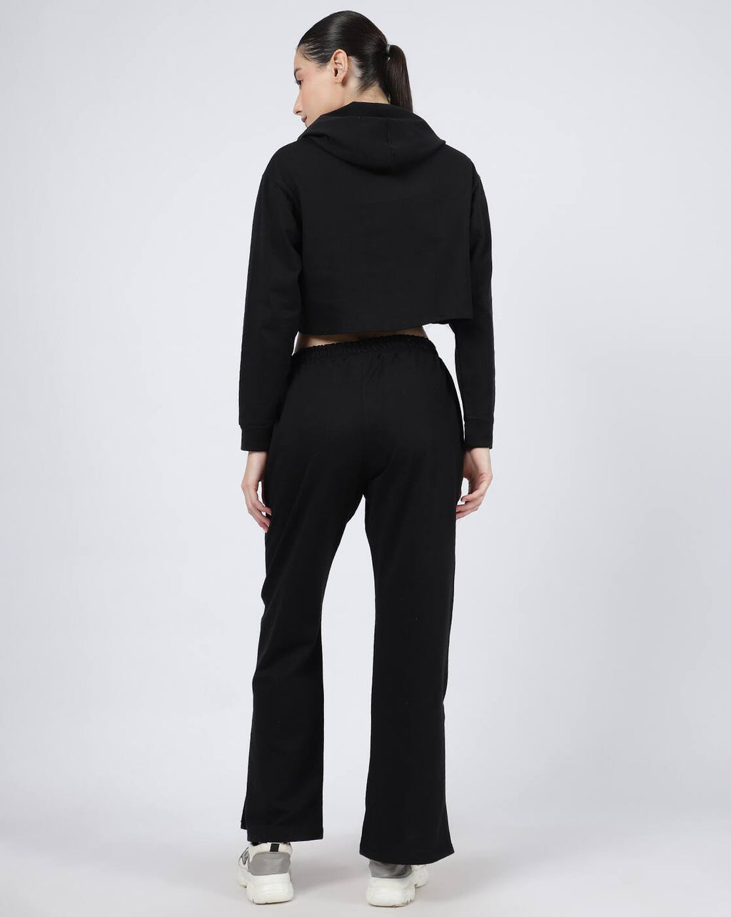 Dressbees Activewear Full Sleeve Cropped Hoodie With Track Pants