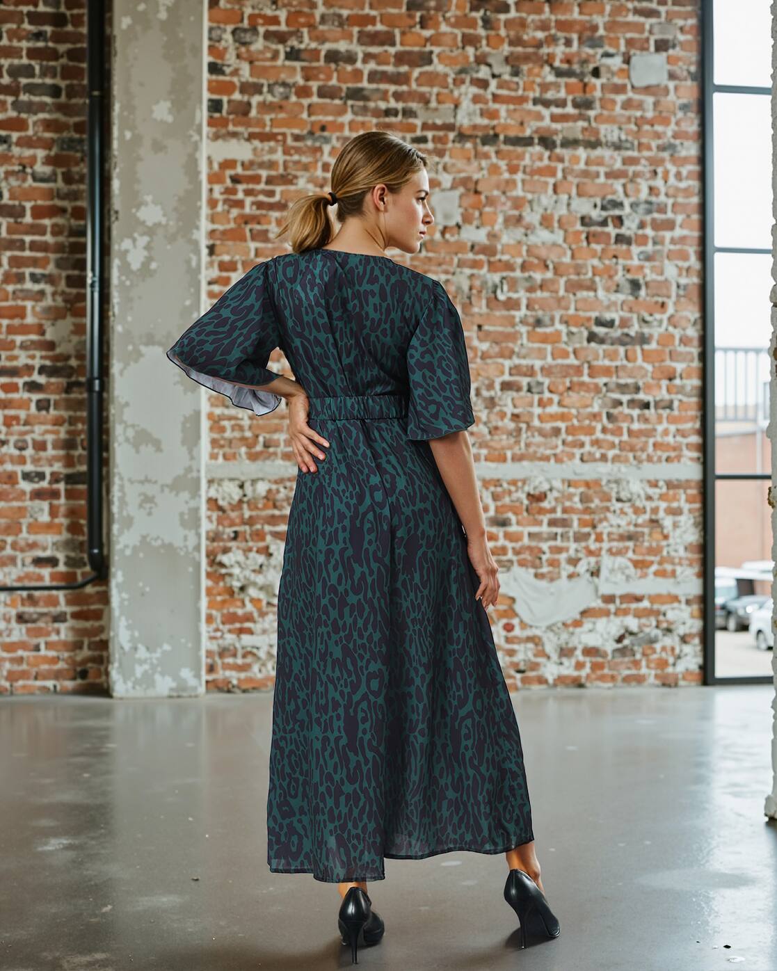 Dressbees Modest Flutter Sleeves Animal Print Split Thigh Dress