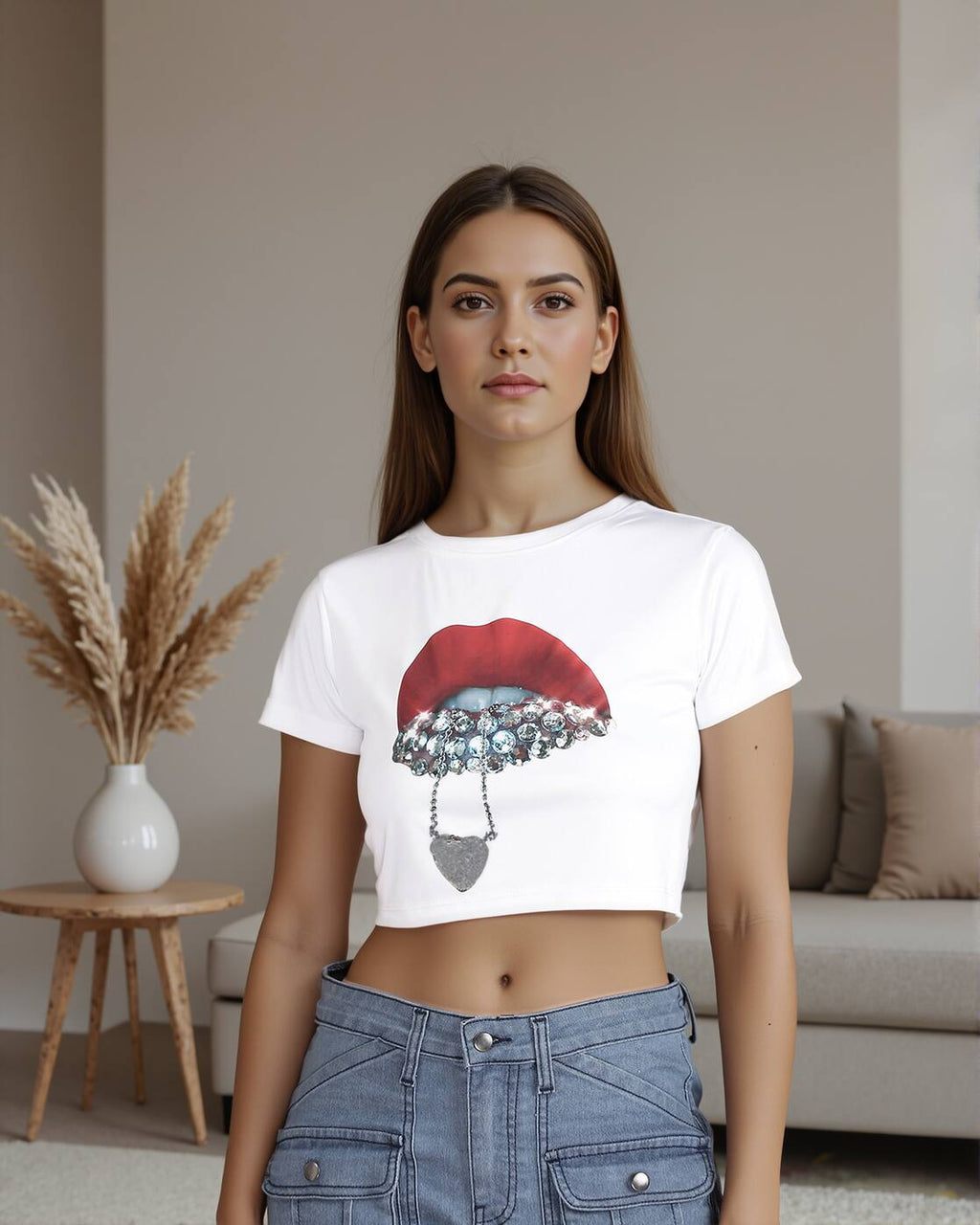 Fitted Short Sleeve Graphic Chest Print Crop Crew Tshirt